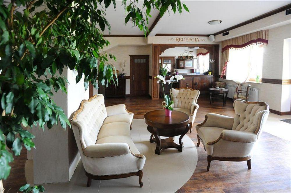 Hotel Carpatia Bieszczadzki Gosciniec ベトリナ エクステリア 写真